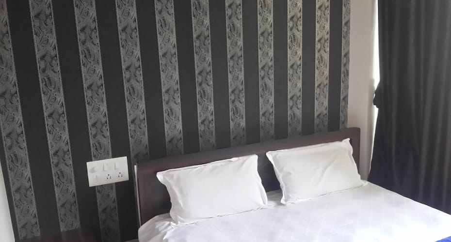 Hotel Holiday Era Lodging, Aurangabad 4